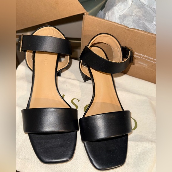 NISOLO Stella Go-To Block Heel Sandal size 5 in black leather New in Box! - Picture 10 of 14